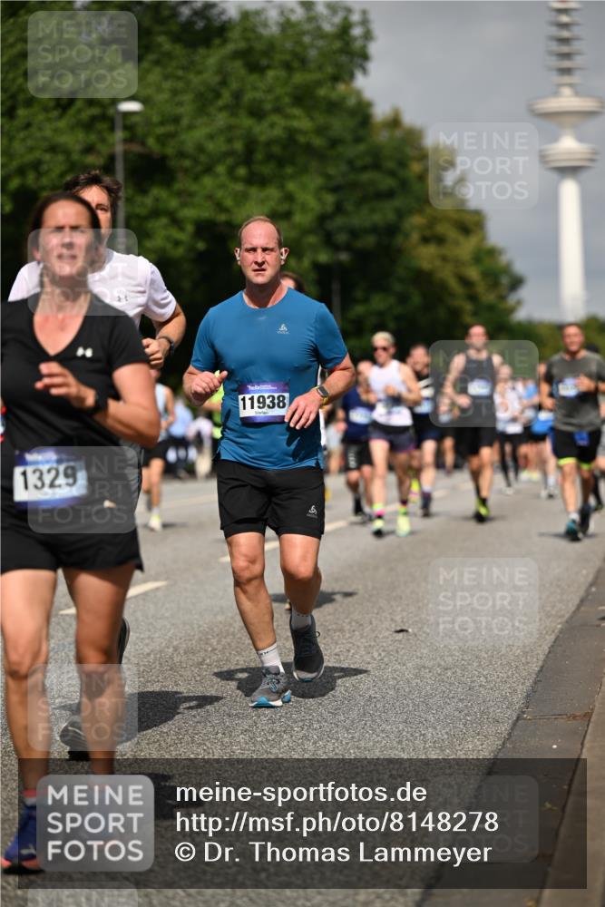 29.06.2025 - hella hamburg halbmarathon Dr. Thomas Lammeyer http://msf.ph/oto/8148278 29.06.2025 10:06:08 Kennedybrücke 1184, 1329, 1364, 1432, 1453, 1729, 1881, 1940, 2323, 3169, 3199, 4286, 4328, 4649, 5547, 5763, 6322, 6327, 6438, 7031, 9156, 9353, 9741, 9928, 10177, 10882 meine-sportfotos.de