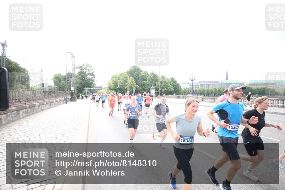 29.06.2025 - hella hamburg halbmarathon Jannik Wohlers http://msf.ph/oto/8148310 29.06.2025 10:17:32 Lombardsbrücke 1159, 1160, 1268, 1622, 1641, 2094, 2147, 2931, 3138, 5004, 5290, 5611, 5733, 7094, 7641, 7649, 7838, 7882, 7883, 8128, 8248, 8607, 8799, 9400, 9539, 9717, 9734, 9798, 9964, 10174, 10332, 10509, 10831, 11156, 11275, 11352, 11656, 11916, 12401, 12553, 12598, 12752, 13681, 13843, 14013, 14420, 14496, 14701, 14738, 14795, 14825, 14831, 15203, 15322, 15614, 16038, 16576, 16644, 16707, 16792, 17270, 17616 meine-sportfotos.de
