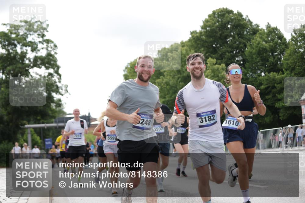 29.06.2025 - hella hamburg halbmarathon Jannik Wohlers http://msf.ph/oto/8148386 29.06.2025 10:12:06 Lombardsbrücke 1249, 1610, 1785, 1850, 2963, 2964, 3182, 3248, 3262, 4453, 4499, 4554, 5150, 5166, 5176, 5597, 5598, 6822, 6871, 6966, 7014, 8971, 9254, 9405, 10581, 10685, 12456, 13566, 13816, 14540, 14863, 14868, 15369, 16473, 18178, 18493 meine-sportfotos.de