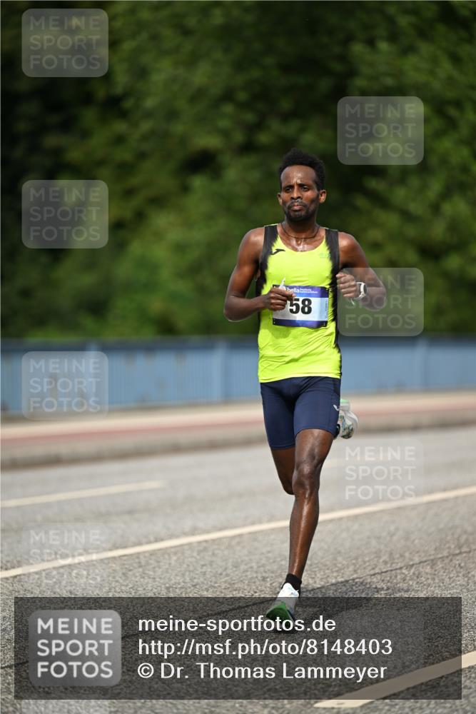 29.06.2025 - hella hamburg halbmarathon Dr. Thomas Lammeyer http://msf.ph/oto/8148403 29.06.2025 09:34:14 Kennedybrücke 15, 20 meine-sportfotos.de