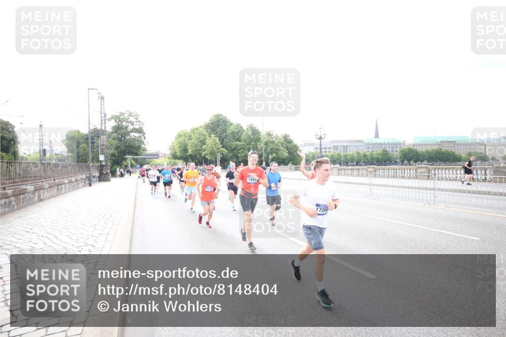 29.06.2025 - hella hamburg halbmarathon Jannik Wohlers http://msf.ph/oto/8148404 29.06.2025 10:17:34 Lombardsbrücke 1159, 1160, 1268, 1325, 1622, 1641, 2147, 2931, 3138, 3977, 5004, 5290, 5611, 5733, 7094, 7641, 7649, 7838, 7882, 7883, 8128, 8248, 8607, 8799, 9400, 9539, 9717, 9734, 9798, 9964, 10174, 10332, 10509, 10831, 10946, 11156, 11275, 11352, 11450, 11656, 11916, 11949, 12274, 12401, 12553, 12598, 12752, 13681, 13843, 14013, 14420, 14496, 14701, 14738, 14795, 14825, 14831, 15182, 15183, 15203, 15322, 15614, 16038, 16576, 16644, 16707, 16792, 17270, 17616 meine-sportfotos.de