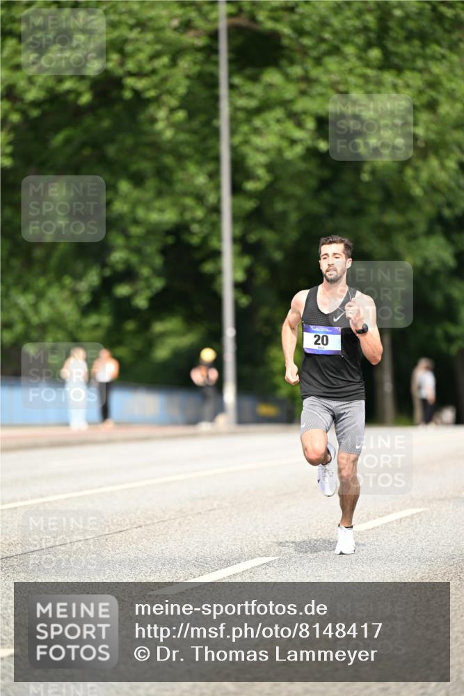 29.06.2025 - hella hamburg halbmarathon Dr. Thomas Lammeyer http://msf.ph/oto/8148417 29.06.2025 09:34:19 Kennedybrücke 15, 20 meine-sportfotos.de