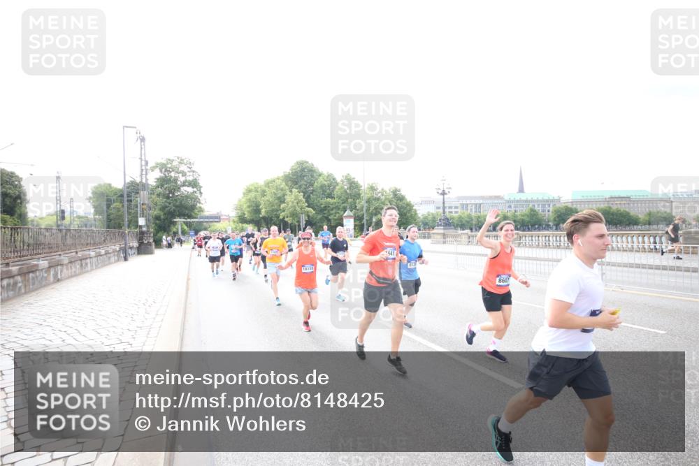 29.06.2025 - hella hamburg halbmarathon Jannik Wohlers http://msf.ph/oto/8148425 29.06.2025 10:17:34 Lombardsbrücke 1159, 1160, 1268, 1325, 1622, 1641, 2147, 2931, 3138, 3977, 5004, 5290, 5611, 5733, 7094, 7641, 7649, 7838, 7882, 7883, 8128, 8248, 8607, 8799, 9400, 9539, 9717, 9734, 9798, 9964, 10174, 10332, 10509, 10831, 10946, 11156, 11275, 11352, 11450, 11656, 11916, 11949, 12274, 12401, 12553, 12598, 12752, 13681, 13843, 14013, 14420, 14496, 14701, 14738, 14795, 14825, 14831, 15182, 15183, 15203, 15322, 15614, 16038, 16576, 16644, 16707, 16792, 17270, 17616 meine-sportfotos.de