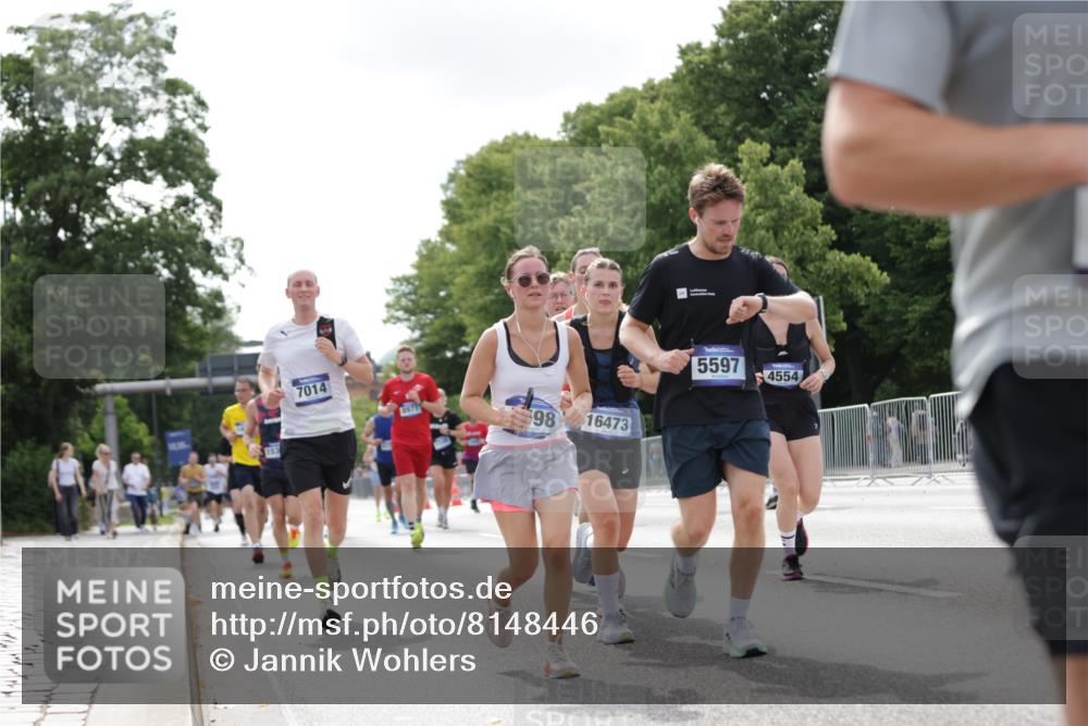 29.06.2025 - hella hamburg halbmarathon Jannik Wohlers http://msf.ph/oto/8148446 29.06.2025 10:12:07 Lombardsbrücke 1249, 1610, 1785, 1850, 2963, 2964, 3182, 3248, 3262, 4453, 4499, 4554, 5150, 5166, 5176, 5597, 5598, 6822, 6871, 6966, 7014, 8971, 9254, 9405, 10581, 10685, 12456, 13566, 13816, 14540, 14868, 15369, 16473, 18178, 18493 meine-sportfotos.de