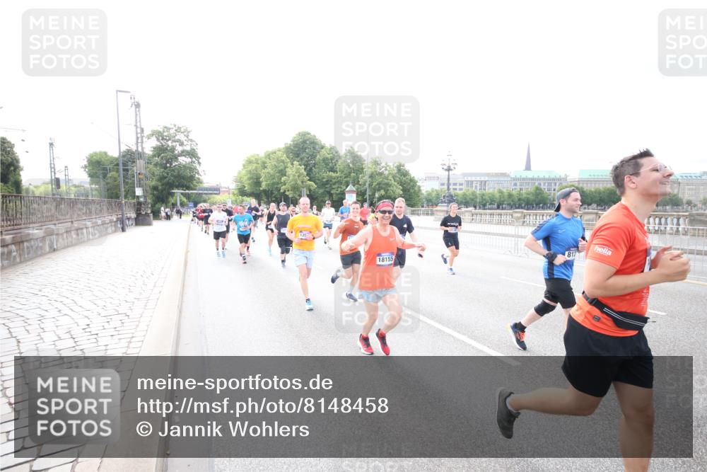 29.06.2025 - hella hamburg halbmarathon Jannik Wohlers http://msf.ph/oto/8148458 29.06.2025 10:17:35 Lombardsbrücke 1159, 1160, 1268, 1325, 1622, 1641, 1982, 2147, 2931, 3138, 3977, 5004, 5290, 5611, 5733, 6270, 7094, 7641, 7649, 7838, 7882, 7883, 8128, 8248, 8607, 8799, 9539, 9717, 9734, 9798, 9964, 10174, 10332, 10509, 10831, 10946, 11156, 11275, 11352, 11450, 11656, 11916, 11949, 12274, 12401, 12553, 12598, 12752, 13681, 13843, 14013, 14420, 14496, 14701, 14738, 14795, 14825, 14831, 15182, 15183, 15203, 15322, 15343, 15614, 16038, 16576, 16644, 16707, 16792, 16829, 17270 meine-sportfotos.de