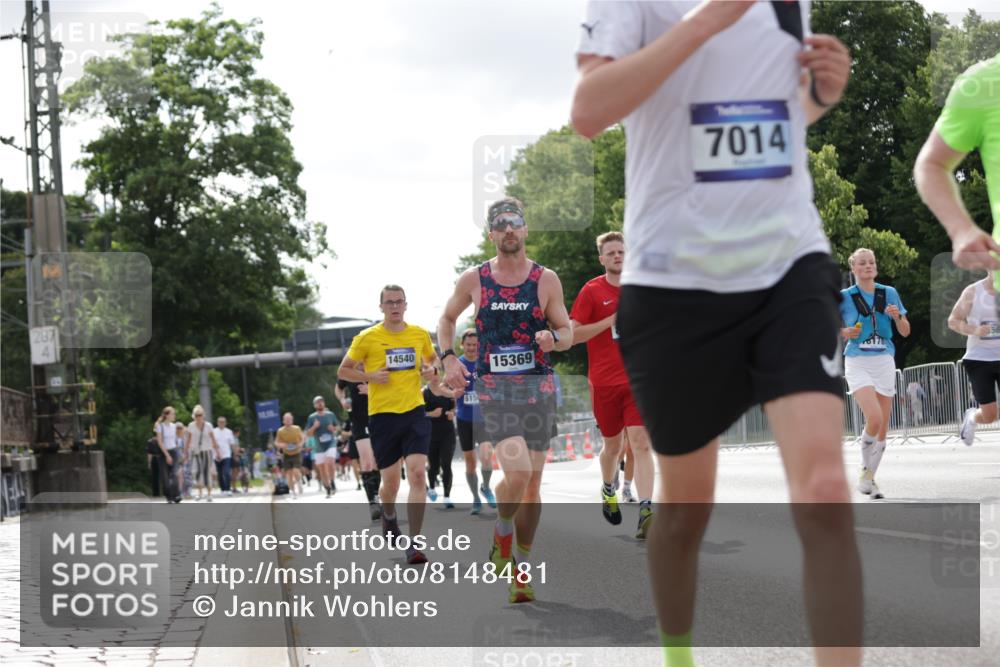 29.06.2025 - hella hamburg halbmarathon Jannik Wohlers http://msf.ph/oto/8148481 29.06.2025 10:12:10 Lombardsbrücke 1249, 1610, 1785, 1850, 2531, 2963, 2964, 3182, 3248, 3262, 4453, 4499, 4554, 5150, 5166, 5597, 5598, 6822, 6966, 7014, 8971, 9254, 10581, 10685, 12456, 13566, 13816, 14540, 14868, 14869, 15369, 16473, 16826, 16911, 18178, 18493 meine-sportfotos.de