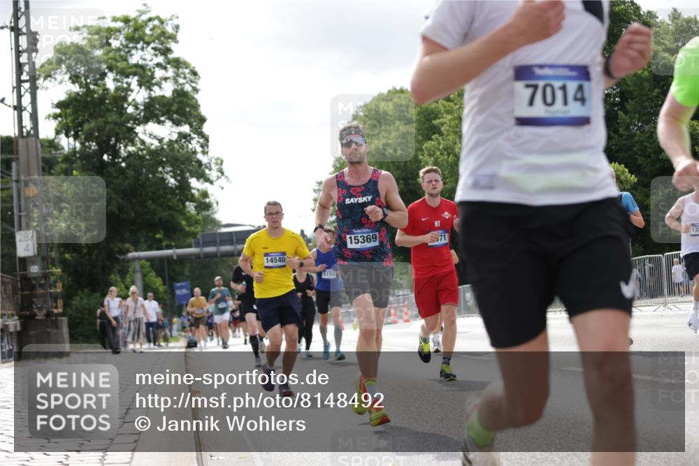 29.06.2025 - hella hamburg halbmarathon Jannik Wohlers http://msf.ph/oto/8148492 29.06.2025 10:12:10 Lombardsbrücke 1249, 1610, 1785, 1850, 2531, 2963, 2964, 3182, 3248, 3262, 4453, 4499, 4554, 5150, 5166, 5597, 5598, 6822, 6966, 7014, 8971, 9254, 10581, 10685, 12456, 13566, 13816, 14540, 14868, 14869, 15369, 16473, 16826, 16911, 18178, 18493 meine-sportfotos.de
