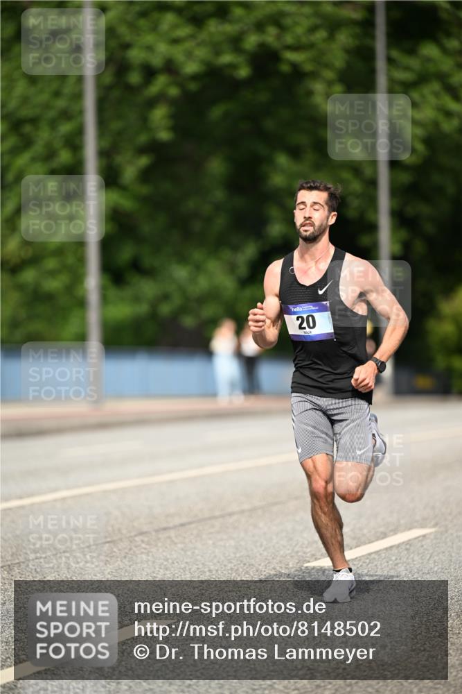 29.06.2025 - hella hamburg halbmarathon Dr. Thomas Lammeyer http://msf.ph/oto/8148502 29.06.2025 09:34:20 Kennedybrücke 15, 20 meine-sportfotos.de