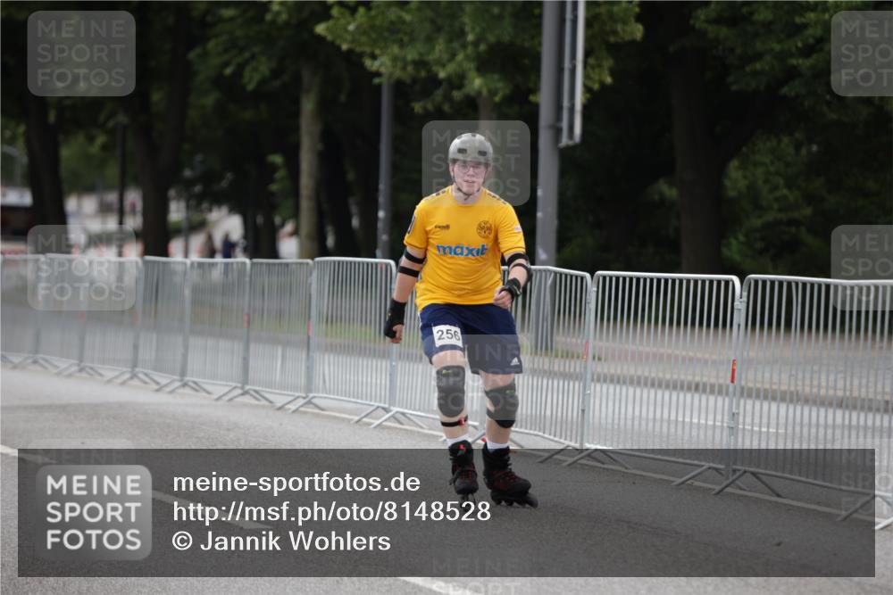 29.06.2025 - hella hamburg halbmarathon Jannik Wohlers http://msf.ph/oto/8148528 29.06.2025 09:11:36 Lombardsbrücke  meine-sportfotos.de