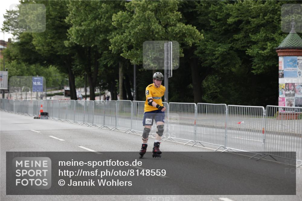 29.06.2025 - hella hamburg halbmarathon Jannik Wohlers http://msf.ph/oto/8148559 29.06.2025 09:11:37 Lombardsbrücke  meine-sportfotos.de