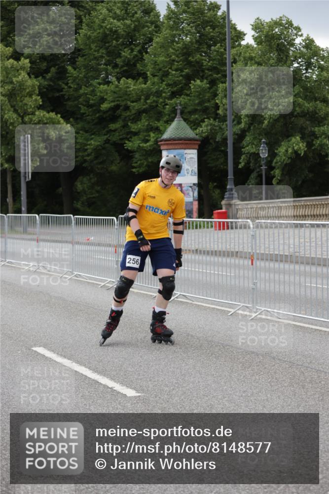 29.06.2025 - hella hamburg halbmarathon Jannik Wohlers http://msf.ph/oto/8148577 29.06.2025 09:11:38 Lombardsbrücke  meine-sportfotos.de
