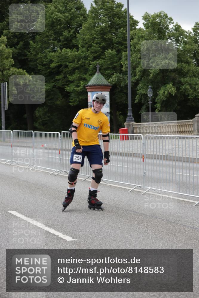 29.06.2025 - hella hamburg halbmarathon Jannik Wohlers http://msf.ph/oto/8148583 29.06.2025 09:11:38 Lombardsbrücke  meine-sportfotos.de