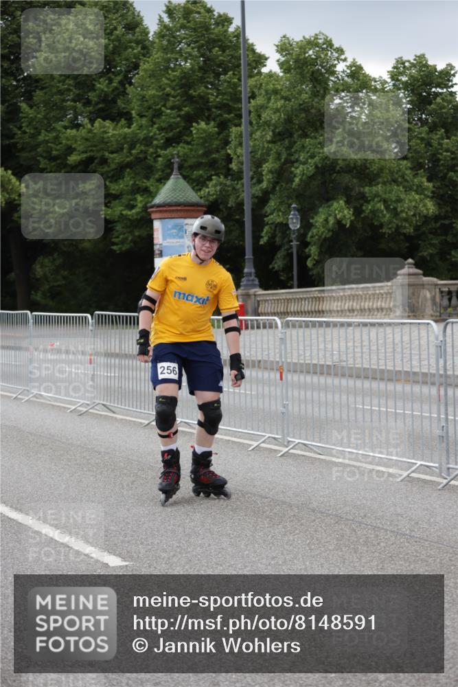 29.06.2025 - hella hamburg halbmarathon Jannik Wohlers http://msf.ph/oto/8148591 29.06.2025 09:11:39 Lombardsbrücke  meine-sportfotos.de