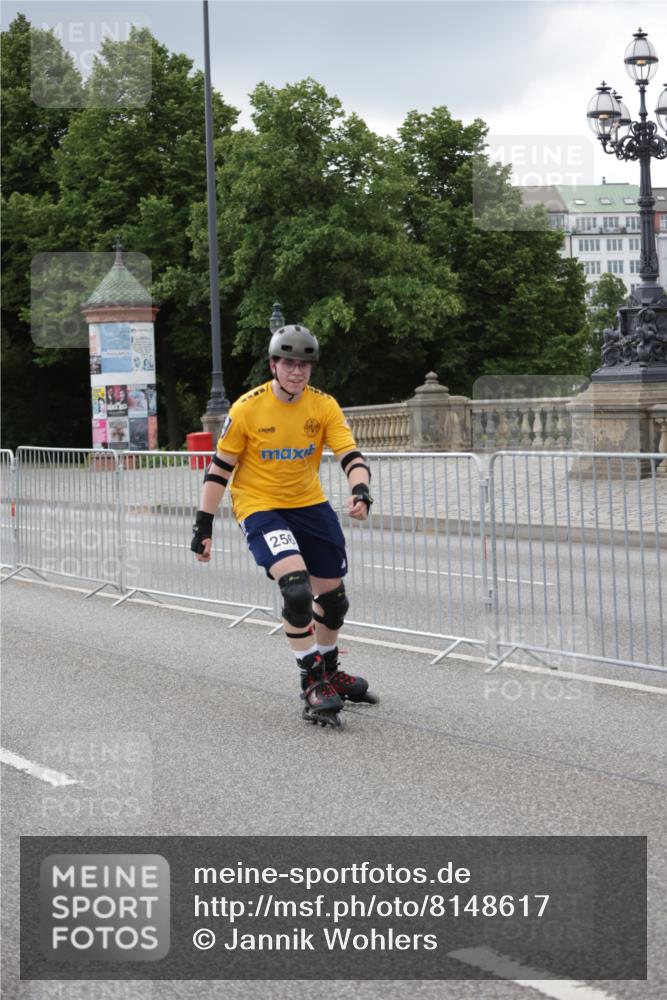29.06.2025 - hella hamburg halbmarathon Jannik Wohlers http://msf.ph/oto/8148617 29.06.2025 09:11:39 Lombardsbrücke  meine-sportfotos.de