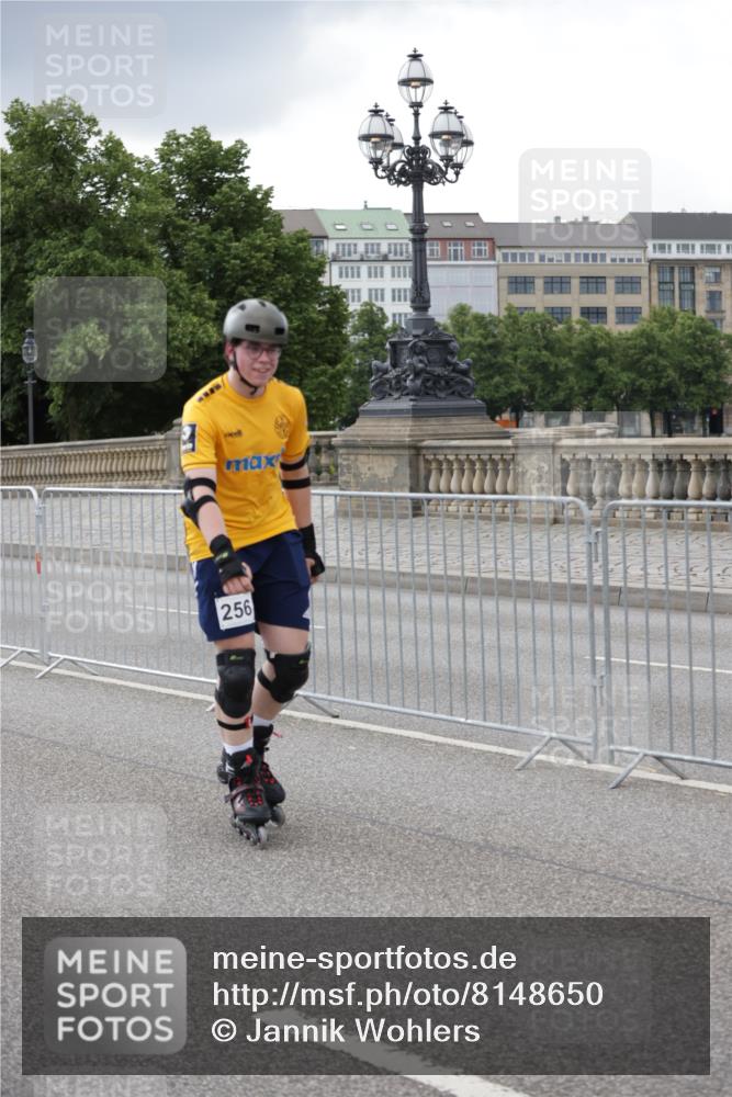 29.06.2025 - hella hamburg halbmarathon Jannik Wohlers http://msf.ph/oto/8148650 29.06.2025 09:11:39 Lombardsbrücke  meine-sportfotos.de