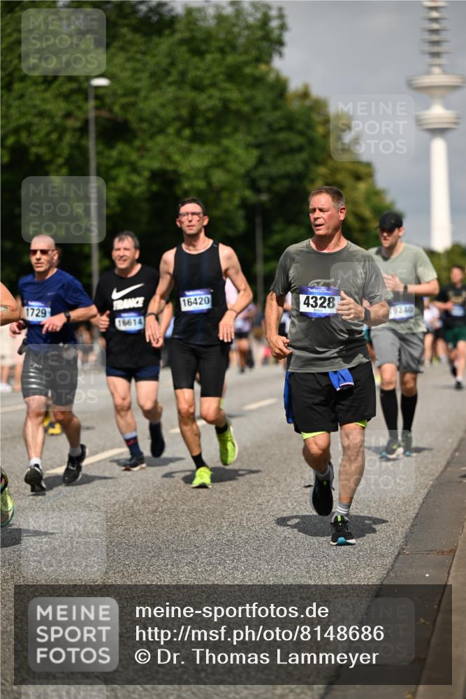 29.06.2025 - hella hamburg halbmarathon Dr. Thomas Lammeyer http://msf.ph/oto/8148686 29.06.2025 10:06:13 Kennedybrücke 1184, 1329, 1364, 1432, 1453, 1729, 1881, 1940, 2322, 2323, 3169, 4286, 4328, 4649, 4663, 5763, 6322, 6327, 7031, 7243, 9020, 9021, 9156, 9353, 9741, 9928, 10177 meine-sportfotos.de