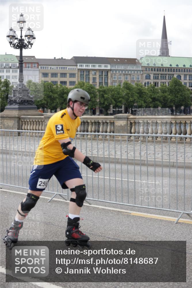 29.06.2025 - hella hamburg halbmarathon Jannik Wohlers http://msf.ph/oto/8148687 29.06.2025 09:11:40 Lombardsbrücke  meine-sportfotos.de