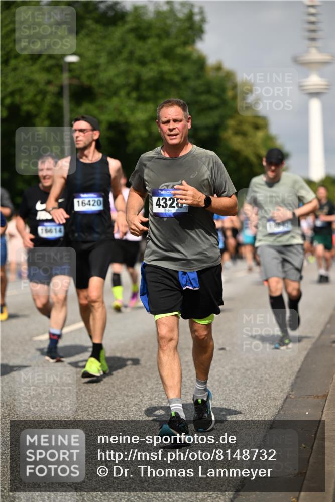 29.06.2025 - hella hamburg halbmarathon Dr. Thomas Lammeyer http://msf.ph/oto/8148732 29.06.2025 10:06:14 Kennedybrücke 1184, 1329, 1364, 1432, 1453, 1729, 1881, 1940, 2322, 2323, 3169, 4286, 4328, 4649, 4663, 4985, 5763, 6322, 7031, 7243, 9020, 9021, 9156, 9353, 9741, 9928, 10177 meine-sportfotos.de