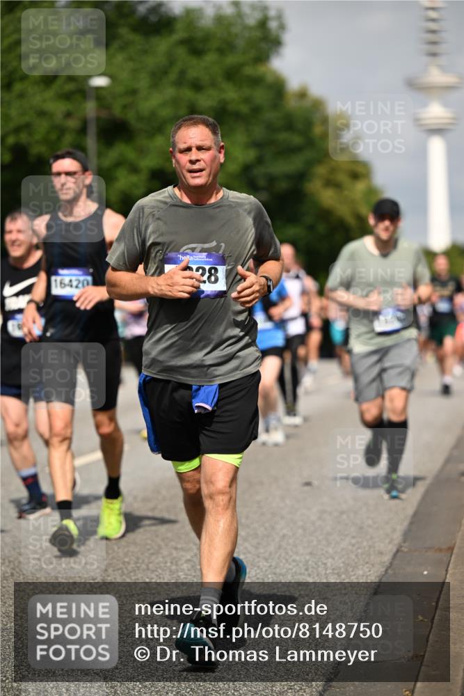 29.06.2025 - hella hamburg halbmarathon Dr. Thomas Lammeyer http://msf.ph/oto/8148750 29.06.2025 10:06:14 Kennedybrücke 1184, 1329, 1364, 1432, 1453, 1729, 1881, 1940, 2322, 2323, 3169, 4286, 4328, 4649, 4663, 4985, 5763, 6322, 7031, 7243, 9020, 9021, 9156, 9353, 9741, 9928, 10177 meine-sportfotos.de