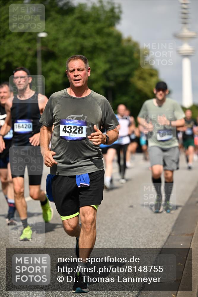 29.06.2025 - hella hamburg halbmarathon Dr. Thomas Lammeyer http://msf.ph/oto/8148755 29.06.2025 10:06:14 Kennedybrücke 1184, 1329, 1364, 1432, 1453, 1729, 1881, 1940, 2322, 2323, 3169, 4286, 4328, 4649, 4663, 4985, 5763, 6322, 7031, 7243, 9020, 9021, 9156, 9353, 9741, 9928, 10177 meine-sportfotos.de