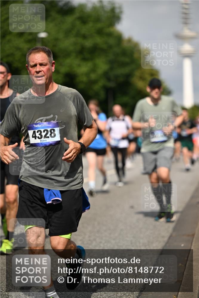 29.06.2025 - hella hamburg halbmarathon Dr. Thomas Lammeyer http://msf.ph/oto/8148772 29.06.2025 10:06:15 Kennedybrücke 1128, 1184, 1329, 1364, 1432, 1453, 1729, 1881, 1940, 2322, 2323, 3169, 4286, 4328, 4649, 4663, 4985, 5763, 6322, 6860, 7031, 7243, 9020, 9021, 9156, 9353, 9741, 9928, 10177, 10866 meine-sportfotos.de