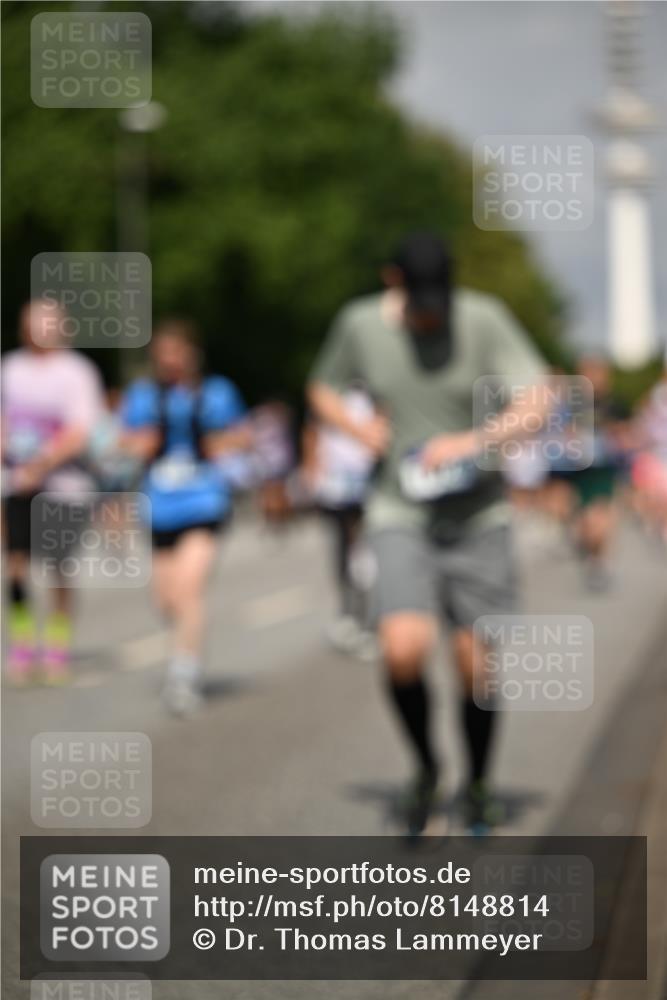 29.06.2025 - hella hamburg halbmarathon Dr. Thomas Lammeyer http://msf.ph/oto/8148814 29.06.2025 10:06:16 Kennedybrücke 1128, 1184, 1329, 1364, 1432, 1453, 1729, 1733, 1940, 2322, 2323, 3169, 4286, 4328, 4649, 4663, 4985, 5763, 6322, 6860, 7031, 7243, 9020, 9021, 9156, 9353, 9741, 9928, 10177, 10866 meine-sportfotos.de