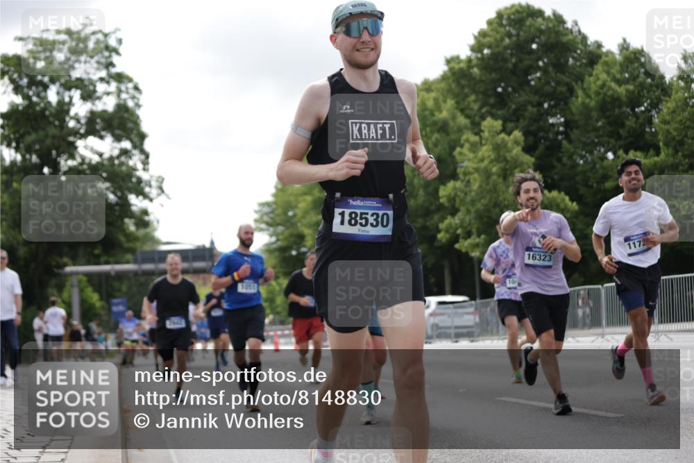 29.06.2025 - hella hamburg halbmarathon Jannik Wohlers http://msf.ph/oto/8148830 29.06.2025 10:12:28 Lombardsbrücke 1020, 1051, 1851, 1939, 2531, 2891, 2942, 4532, 6207, 7873, 7907, 8917, 10067, 10402, 11025, 11720, 14404, 14869, 15012, 15531, 16323, 16826, 16911, 17061, 17994, 18530 meine-sportfotos.de