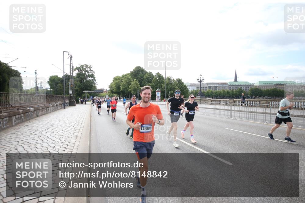 29.06.2025 - hella hamburg halbmarathon Jannik Wohlers http://msf.ph/oto/8148842 29.06.2025 10:17:51 Lombardsbrücke 1268, 1325, 1554, 1982, 2087, 2147, 2335, 2634, 3125, 3321, 3482, 3977, 4710, 4738, 4804, 5909, 6270, 7838, 7882, 7883, 8067, 8248, 9222, 9539, 9834, 9844, 10659, 10908, 10946, 11352, 11450, 11949, 12274, 12498, 12939, 13341, 13370, 13619, 14320, 14770, 14831, 15182, 15183, 15343, 16109, 16828, 16829, 16833, 17876, 18145, 18677, 18697, 18807 meine-sportfotos.de