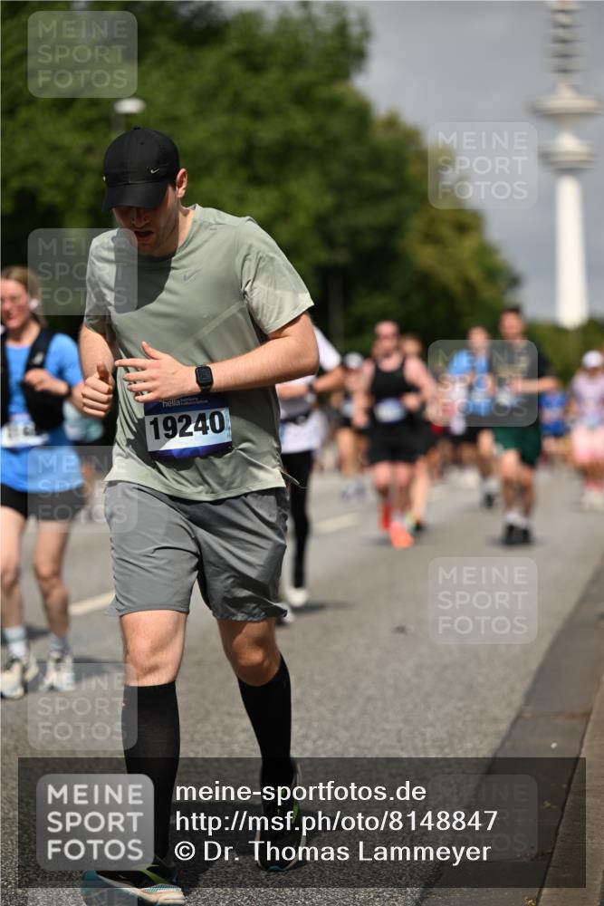 29.06.2025 - hella hamburg halbmarathon Dr. Thomas Lammeyer http://msf.ph/oto/8148847 29.06.2025 10:06:17 Kennedybrücke 1128, 1184, 1329, 1364, 1432, 1453, 1729, 1733, 1940, 2322, 2323, 3169, 4286, 4328, 4649, 4663, 4985, 5763, 6322, 6860, 7031, 7243, 9020, 9021, 9156, 9353, 9741, 9928, 10177, 10866 meine-sportfotos.de