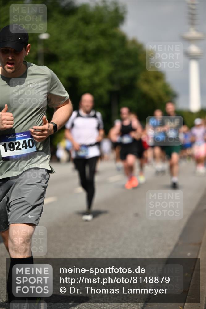 29.06.2025 - hella hamburg halbmarathon Dr. Thomas Lammeyer http://msf.ph/oto/8148879 29.06.2025 10:06:17 Kennedybrücke 1128, 1184, 1329, 1364, 1432, 1453, 1729, 1733, 1940, 2322, 2323, 3169, 4286, 4328, 4649, 4663, 4985, 5763, 6322, 6860, 7031, 7243, 9020, 9021, 9156, 9353, 9741, 9928, 10177, 10866 meine-sportfotos.de