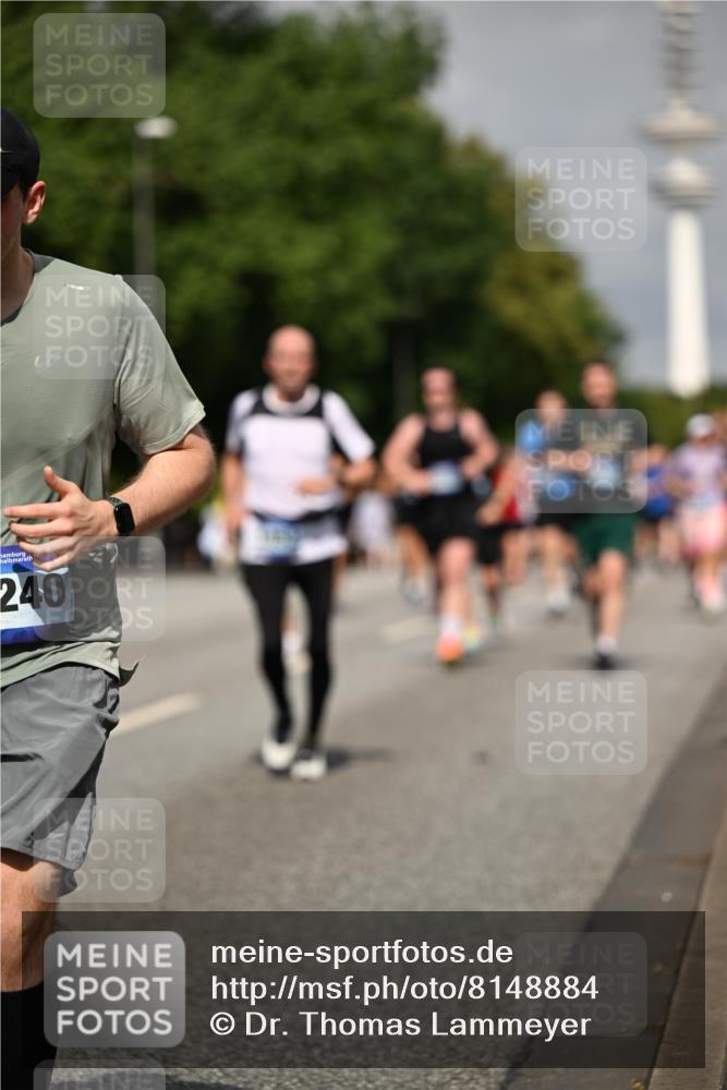 29.06.2025 - hella hamburg halbmarathon Dr. Thomas Lammeyer http://msf.ph/oto/8148884 29.06.2025 10:06:17 Kennedybrücke 1128, 1184, 1329, 1364, 1432, 1453, 1729, 1733, 1940, 2322, 2323, 3169, 4286, 4328, 4649, 4663, 4985, 5763, 6322, 6860, 7031, 7243, 9020, 9021, 9156, 9353, 9741, 9928, 10177, 10866 meine-sportfotos.de
