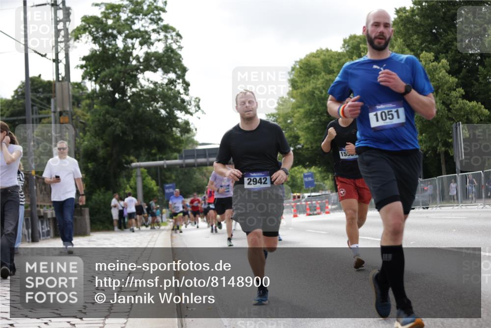 29.06.2025 - hella hamburg halbmarathon Jannik Wohlers http://msf.ph/oto/8148900 29.06.2025 10:12:31 Lombardsbrücke 1020, 1051, 1851, 1939, 2531, 2891, 2942, 4532, 6207, 7873, 7907, 8398, 8405, 8917, 9141, 10067, 10402, 11025, 11720, 14404, 15012, 15531, 16323, 17061, 17699, 17994, 18320, 18530 meine-sportfotos.de