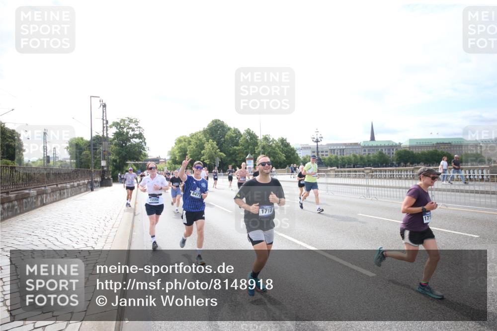 29.06.2025 - hella hamburg halbmarathon Jannik Wohlers http://msf.ph/oto/8148918 29.06.2025 10:18:45 Lombardsbrücke 1718, 1755, 2096, 2311, 2802, 3026, 3105, 3118, 3631, 4845, 5034, 5080, 5098, 5178, 5323, 5429, 6194, 6249, 6477, 6482, 6542, 6736, 8761, 8778, 9252, 9270, 9272, 9652, 9756, 9757, 10037, 10124, 10129, 10966, 11247, 11602, 11743, 12007, 12619, 12621, 13180, 13204, 13424, 13544, 14236, 14353, 15594, 15780, 16142, 16168, 16490, 16613, 16631, 16925, 17166, 17187, 17238, 17294, 17386, 17510, 17548, 17571, 17736, 17737, 18002, 18217, 18519, 18568, 18591 meine-sportfotos.de