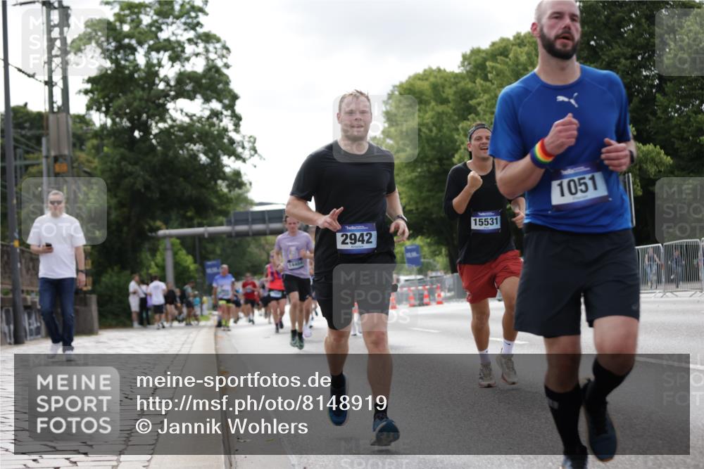 29.06.2025 - hella hamburg halbmarathon Jannik Wohlers http://msf.ph/oto/8148919 29.06.2025 10:12:31 Lombardsbrücke 1020, 1051, 1851, 1939, 2531, 2891, 2942, 4532, 6207, 7873, 7907, 8398, 8405, 8917, 9141, 10067, 10402, 11025, 11720, 14404, 15012, 15531, 16323, 17061, 17699, 17994, 18320, 18530 meine-sportfotos.de