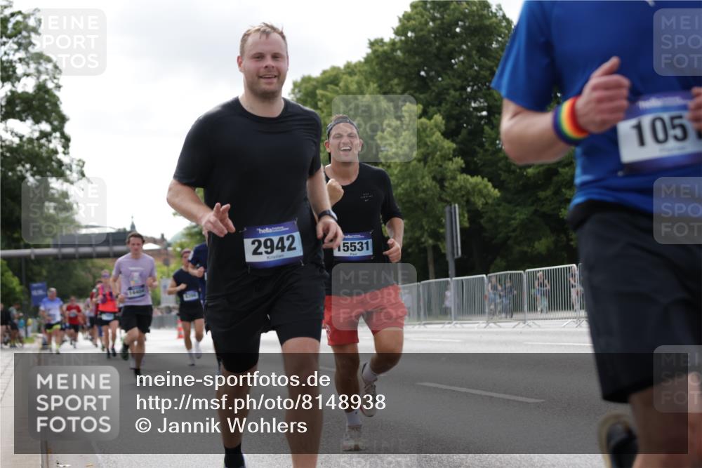 29.06.2025 - hella hamburg halbmarathon Jannik Wohlers http://msf.ph/oto/8148938 29.06.2025 10:12:32 Lombardsbrücke 1020, 1051, 1851, 1939, 2891, 2942, 4532, 6207, 7873, 7907, 8398, 8405, 8917, 9141, 10067, 10402, 11025, 11720, 14404, 15012, 15531, 16323, 17061, 17699, 17994, 18320, 18530 meine-sportfotos.de