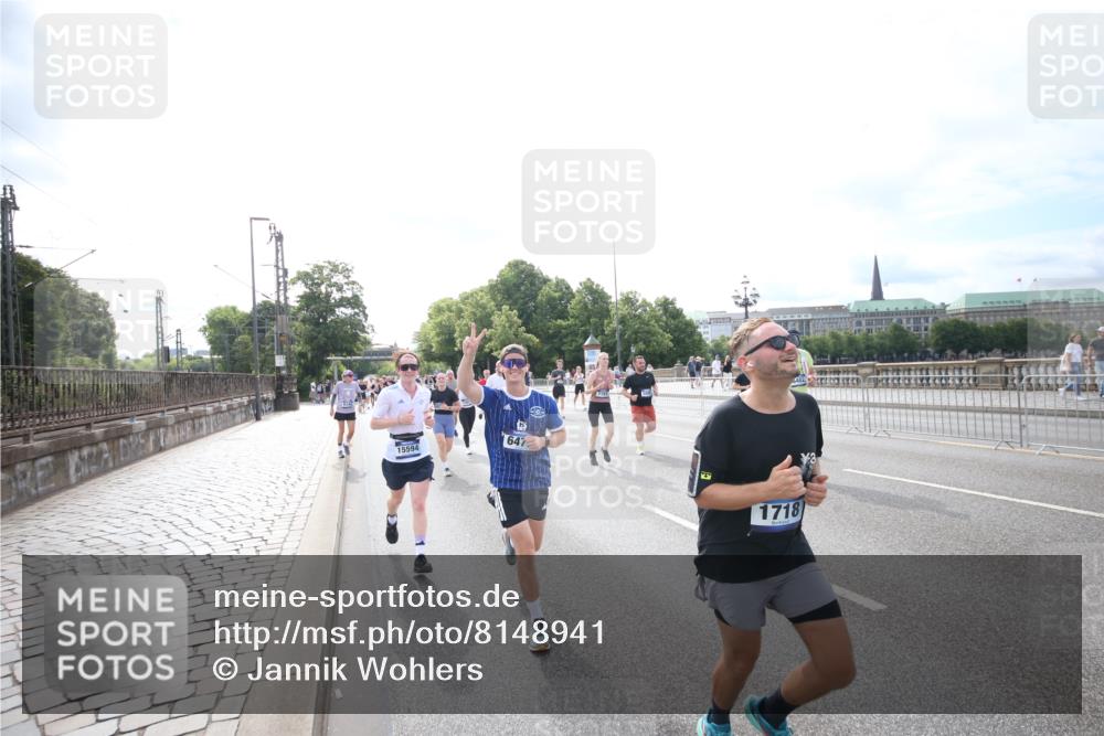 29.06.2025 - hella hamburg halbmarathon Jannik Wohlers http://msf.ph/oto/8148941 29.06.2025 10:18:45 Lombardsbrücke 1718, 1755, 2096, 2311, 2802, 3026, 3105, 3118, 3631, 4845, 5034, 5080, 5098, 5178, 5323, 5429, 6194, 6249, 6477, 6482, 6542, 6736, 8761, 8778, 9252, 9270, 9272, 9652, 9756, 9757, 10037, 10124, 10129, 10966, 11247, 11602, 11743, 12007, 12619, 12621, 13180, 13204, 13424, 13544, 14236, 14353, 15594, 15780, 16142, 16168, 16490, 16613, 16631, 16925, 17166, 17187, 17238, 17294, 17386, 17510, 17548, 17571, 17736, 17737, 18002, 18217, 18519, 18568, 18591 meine-sportfotos.de
