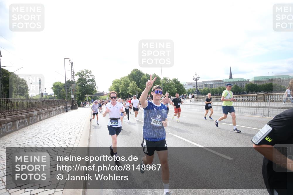 29.06.2025 - hella hamburg halbmarathon Jannik Wohlers http://msf.ph/oto/8148967 29.06.2025 10:18:46 Lombardsbrücke 1718, 1755, 2096, 2311, 2802, 3026, 3105, 3118, 4845, 5034, 5080, 5098, 5178, 5323, 5429, 6194, 6249, 6477, 6482, 6542, 6736, 8761, 8778, 9252, 9270, 9652, 9756, 9757, 10037, 10039, 10124, 10129, 10966, 11247, 11602, 11743, 12007, 12619, 12621, 13180, 13204, 13424, 13544, 13984, 14236, 14353, 14593, 15594, 15780, 16142, 16168, 16490, 16613, 16631, 16925, 17166, 17187, 17238, 17294, 17386, 17510, 17548, 17571, 17721, 17736, 17737, 18002, 18151, 18217, 18568, 18591 meine-sportfotos.de