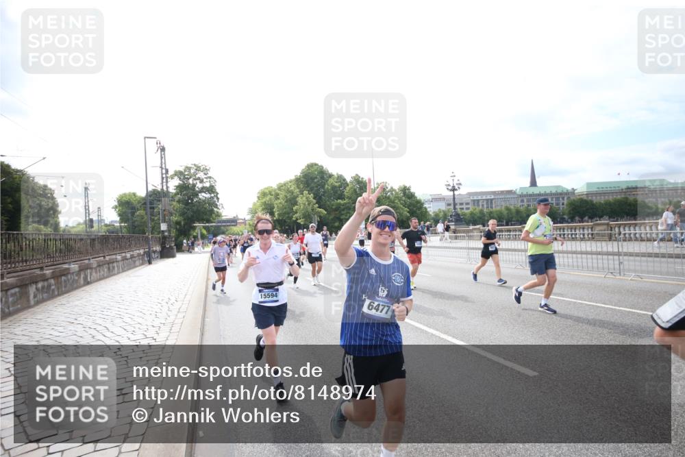 29.06.2025 - hella hamburg halbmarathon Jannik Wohlers http://msf.ph/oto/8148974 29.06.2025 10:18:46 Lombardsbrücke 1718, 1755, 2096, 2311, 2802, 3026, 3105, 3118, 4845, 5034, 5080, 5098, 5178, 5323, 5429, 6194, 6249, 6477, 6482, 6542, 6736, 8761, 8778, 9252, 9270, 9652, 9756, 9757, 10037, 10039, 10124, 10129, 10966, 11247, 11602, 11743, 12007, 12619, 12621, 13180, 13204, 13424, 13544, 13984, 14236, 14353, 14593, 15594, 15780, 16142, 16168, 16490, 16613, 16631, 16925, 17166, 17187, 17238, 17294, 17386, 17510, 17548, 17571, 17721, 17736, 17737, 18002, 18151, 18217, 18568, 18591 meine-sportfotos.de