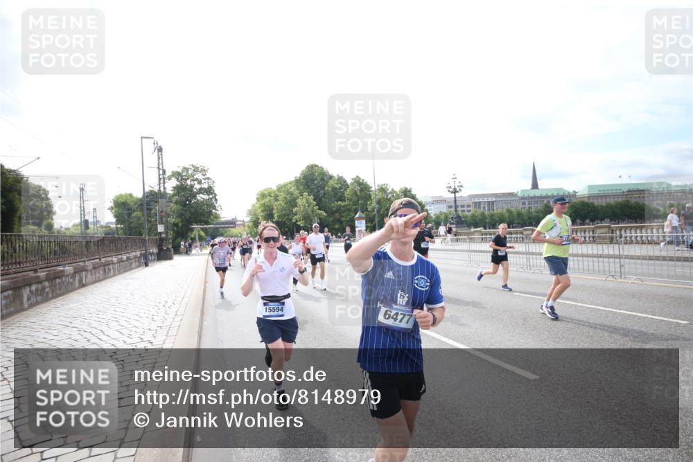 29.06.2025 - hella hamburg halbmarathon Jannik Wohlers http://msf.ph/oto/8148979 29.06.2025 10:18:46 Lombardsbrücke 1718, 1755, 2096, 2311, 2802, 3026, 3105, 3118, 4845, 5034, 5080, 5098, 5178, 5323, 5429, 6194, 6249, 6477, 6482, 6542, 6736, 8761, 8778, 9252, 9270, 9652, 9756, 9757, 10037, 10039, 10124, 10129, 10966, 11247, 11602, 11743, 12007, 12619, 12621, 13180, 13204, 13424, 13544, 13984, 14236, 14353, 14593, 15594, 15780, 16142, 16168, 16490, 16613, 16631, 16925, 17166, 17187, 17238, 17294, 17386, 17510, 17548, 17571, 17721, 17736, 17737, 18002, 18151, 18217, 18568, 18591 meine-sportfotos.de