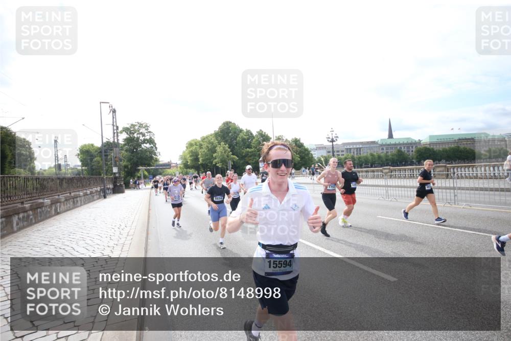 29.06.2025 - hella hamburg halbmarathon Jannik Wohlers http://msf.ph/oto/8148998 29.06.2025 10:18:47 Lombardsbrücke 1718, 1755, 2096, 2311, 2589, 2802, 3105, 3118, 5034, 5080, 5098, 5178, 5323, 5429, 6194, 6249, 6477, 6482, 6542, 6736, 8761, 8778, 9252, 9652, 9756, 9757, 10039, 10124, 10129, 10966, 11247, 11602, 11743, 12007, 12619, 12621, 13180, 13204, 13424, 13544, 13984, 14000, 14236, 14353, 14593, 15594, 15780, 16142, 16168, 16490, 16613, 16631, 16925, 17166, 17187, 17238, 17294, 17510, 17721, 17736, 17737, 18151, 18568, 18591 meine-sportfotos.de