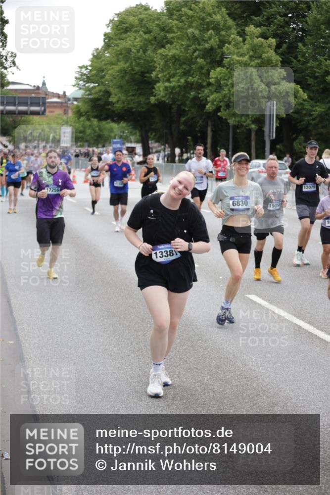 29.06.2025 - hella hamburg halbmarathon Jannik Wohlers http://msf.ph/oto/8149004 29.06.2025 10:49:47 Lombardsbrücke 3701, 3710, 3805, 3897, 4090, 4168, 5119, 5749, 5751, 5997, 6680, 6830, 7721, 7722, 7755, 8254, 9605, 9940, 10060, 10286, 10617, 11030, 11426, 11696, 11716, 11760, 12079, 13127, 13128, 13309, 13381, 13744, 13846, 14144, 14505, 14940, 15626, 16365, 16410, 16412, 16635, 17256, 18961, 19058, 19086 meine-sportfotos.de