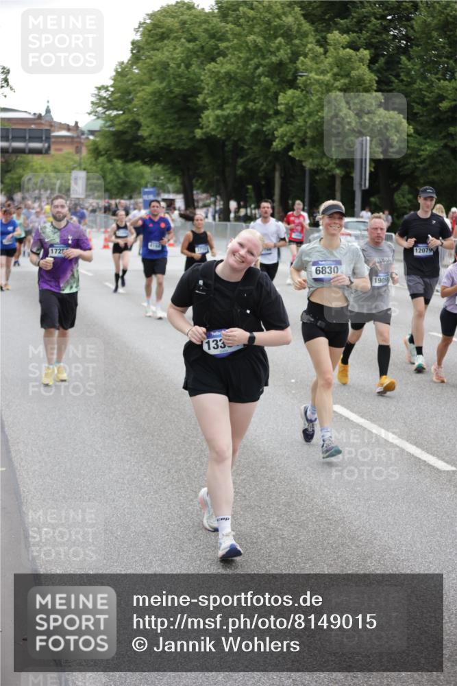 29.06.2025 - hella hamburg halbmarathon Jannik Wohlers http://msf.ph/oto/8149015 29.06.2025 10:49:47 Lombardsbrücke 3701, 3710, 3805, 3897, 4090, 4168, 5119, 5749, 5751, 5997, 6680, 6830, 7721, 7722, 7755, 8254, 9605, 9940, 10060, 10286, 10617, 11030, 11426, 11696, 11716, 11760, 12079, 13127, 13128, 13309, 13381, 13744, 13846, 14144, 14505, 14940, 15626, 16365, 16410, 16412, 16635, 17256, 18961, 19058, 19086 meine-sportfotos.de
