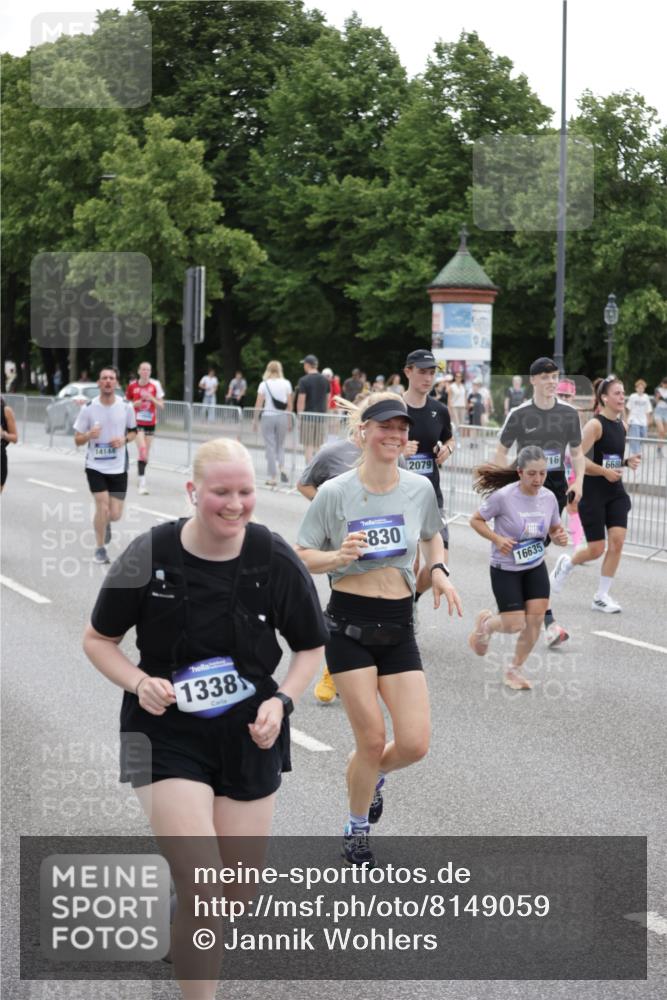 29.06.2025 - hella hamburg halbmarathon Jannik Wohlers http://msf.ph/oto/8149059 29.06.2025 10:49:48 Lombardsbrücke 3203, 3701, 3710, 3805, 3897, 4090, 4168, 5119, 5751, 5997, 6680, 6830, 7721, 7722, 7755, 8254, 9605, 9940, 10060, 10286, 10617, 11030, 11426, 11696, 11716, 11760, 12079, 13127, 13128, 13381, 13744, 13846, 13887, 14144, 14505, 14940, 15626, 16365, 16410, 16412, 16635, 17256, 18961, 19058, 19086 meine-sportfotos.de