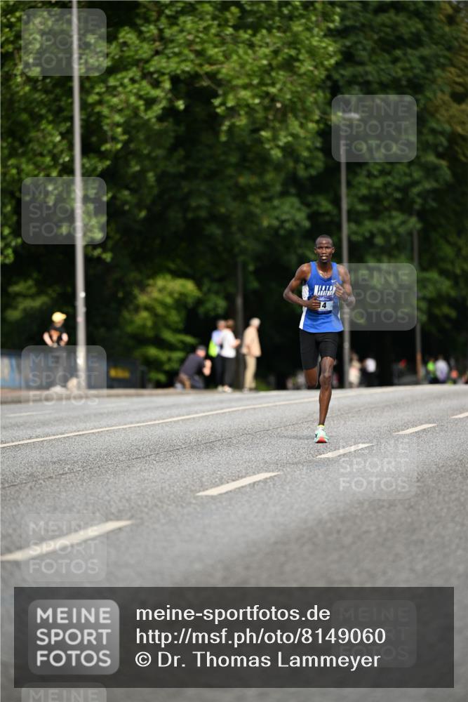 29.06.2025 - hella hamburg halbmarathon Dr. Thomas Lammeyer http://msf.ph/oto/8149060 29.06.2025 09:35:03 Kennedybrücke 14, 19, 21 meine-sportfotos.de