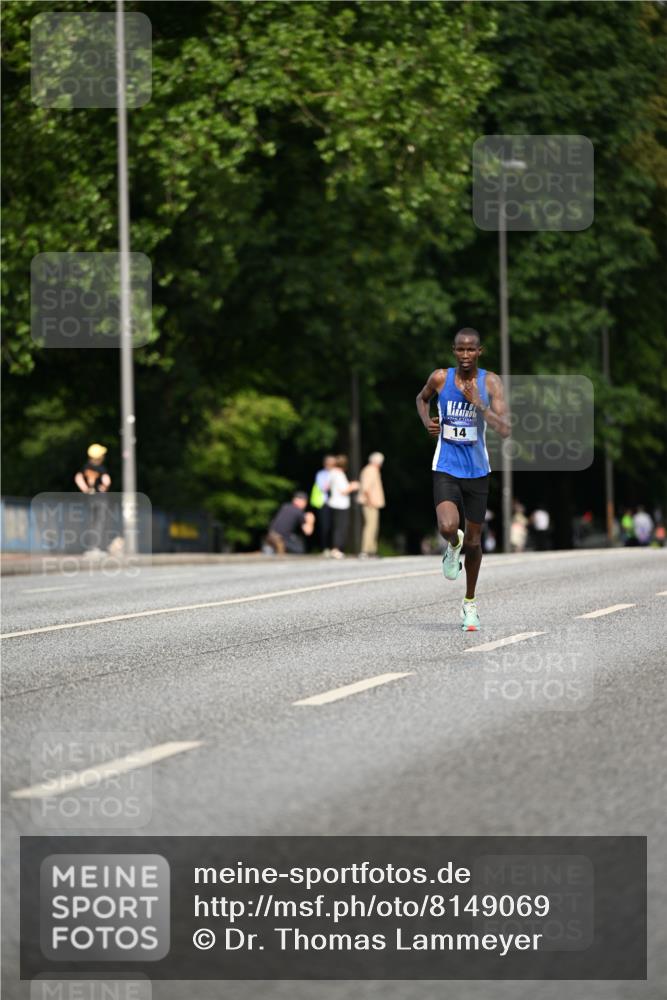 29.06.2025 - hella hamburg halbmarathon Dr. Thomas Lammeyer http://msf.ph/oto/8149069 29.06.2025 09:35:04 Kennedybrücke 14, 19, 21 meine-sportfotos.de