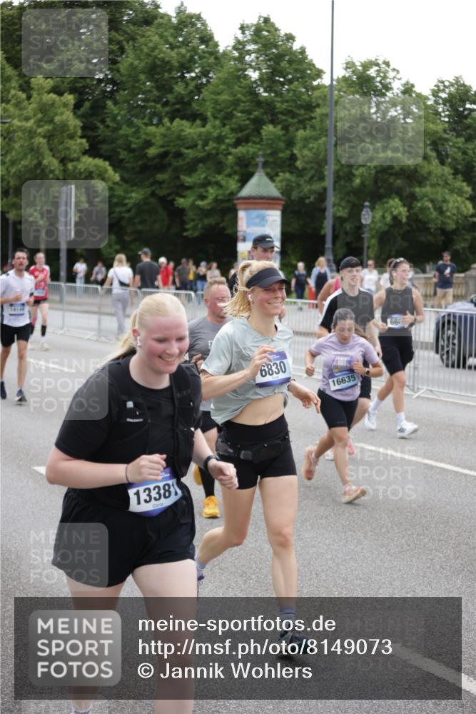 29.06.2025 - hella hamburg halbmarathon Jannik Wohlers http://msf.ph/oto/8149073 29.06.2025 10:49:48 Lombardsbrücke 3203, 3701, 3710, 3805, 3897, 4090, 4168, 5119, 5751, 5997, 6680, 6830, 7721, 7722, 7755, 8254, 9605, 9940, 10060, 10286, 10617, 11030, 11426, 11696, 11716, 11760, 12079, 13127, 13128, 13381, 13744, 13846, 13887, 14144, 14505, 14940, 15626, 16365, 16410, 16412, 16635, 17256, 18961, 19058, 19086 meine-sportfotos.de