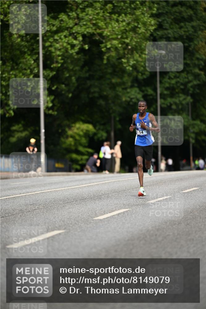 29.06.2025 - hella hamburg halbmarathon Dr. Thomas Lammeyer http://msf.ph/oto/8149079 29.06.2025 09:35:04 Kennedybrücke 14, 19, 21 meine-sportfotos.de