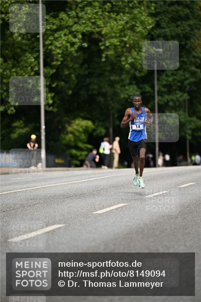 29.06.2025 - hella hamburg halbmarathon Dr. Thomas Lammeyer http://msf.ph/oto/8149094 29.06.2025 09:35:04 Kennedybrücke 14, 19, 21 meine-sportfotos.de