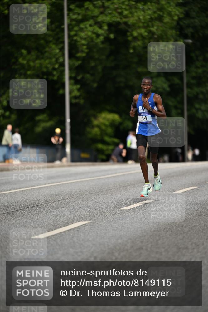 29.06.2025 - hella hamburg halbmarathon Dr. Thomas Lammeyer http://msf.ph/oto/8149115 29.06.2025 09:35:05 Kennedybrücke 14, 19, 21 meine-sportfotos.de