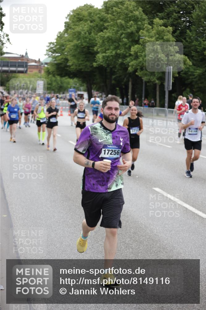 29.06.2025 - hella hamburg halbmarathon Jannik Wohlers http://msf.ph/oto/8149116 29.06.2025 10:49:50 Lombardsbrücke 2047, 3203, 3680, 3701, 3710, 3805, 3897, 4090, 4168, 5119, 5997, 6680, 6830, 7721, 7722, 7755, 8254, 9605, 9940, 10060, 10286, 10617, 11030, 11426, 11696, 11716, 11760, 12079, 13127, 13128, 13381, 13744, 13846, 13887, 14144, 14505, 14940, 15230, 15626, 16410, 16412, 16635, 17256, 18961, 19058, 19086 meine-sportfotos.de